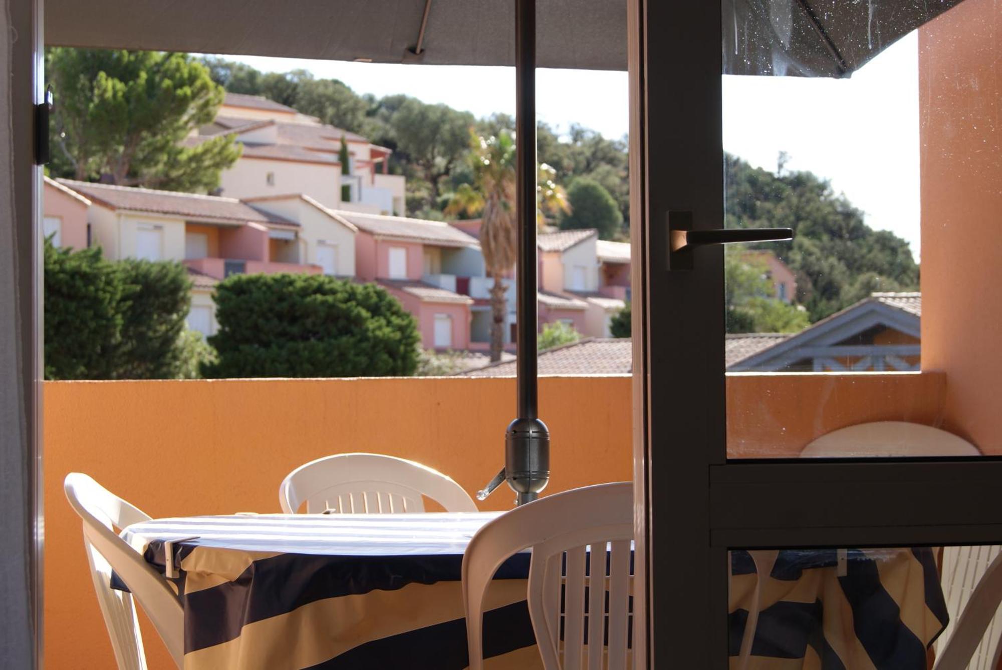 F3 En Bord De Mer Avec Piscine Cerbère Εξωτερικό φωτογραφία